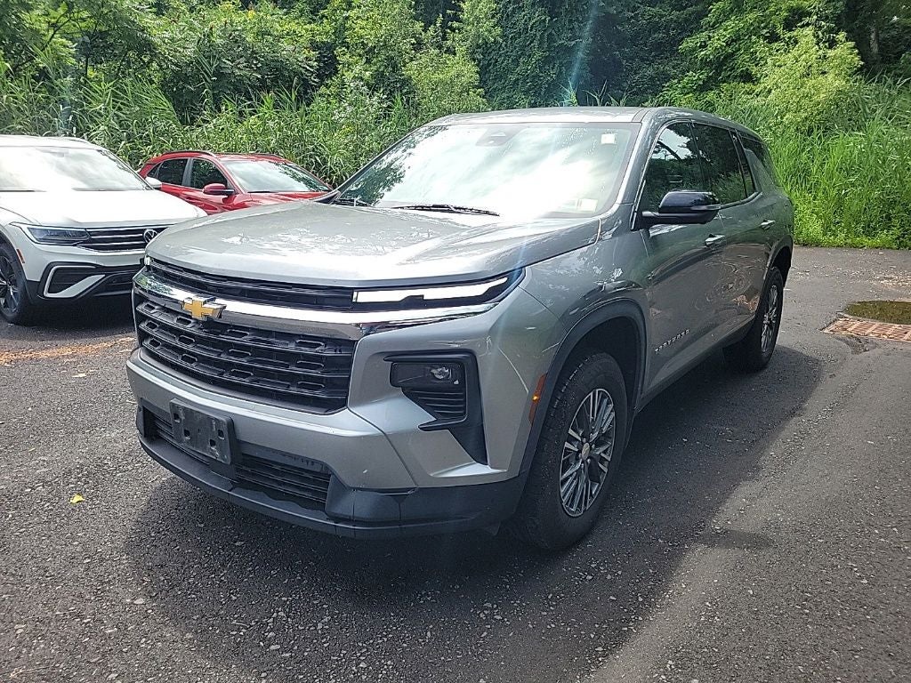 2024 Chevrolet Traverse LS