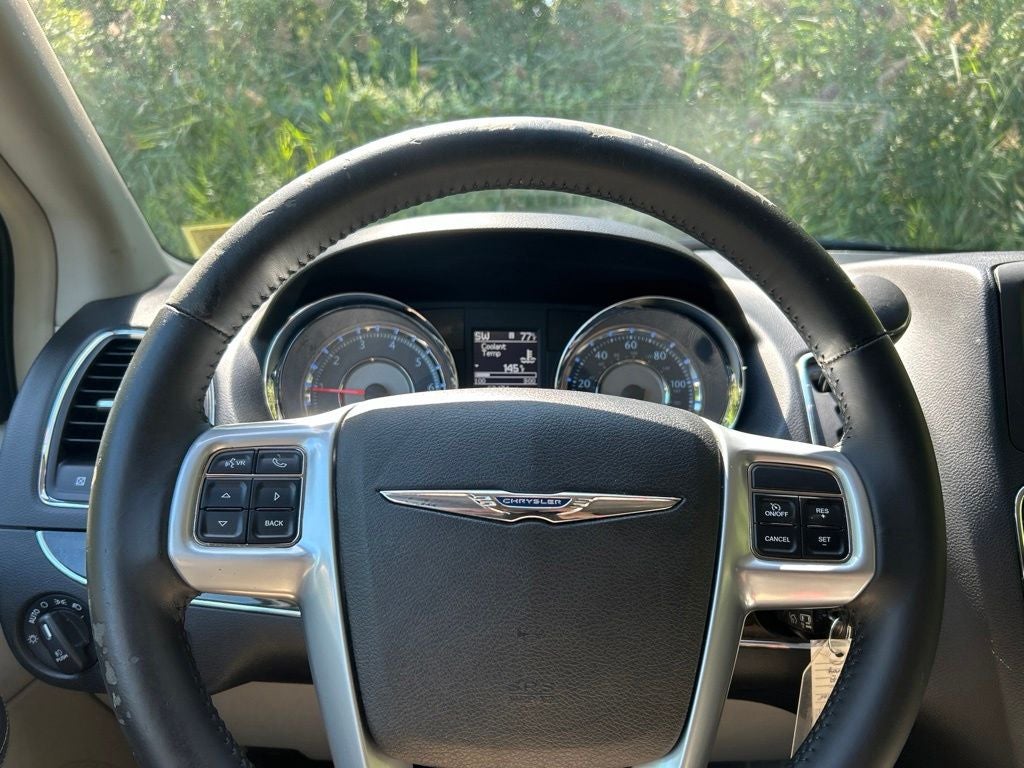 2013 Chrysler Town & Country Touring