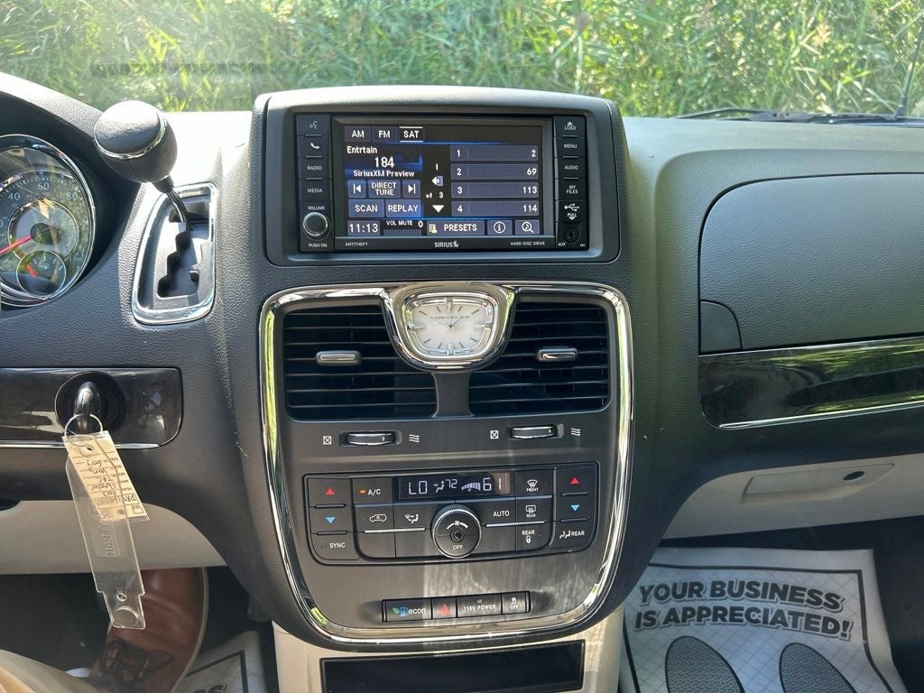 2013 Chrysler Town & Country Touring
