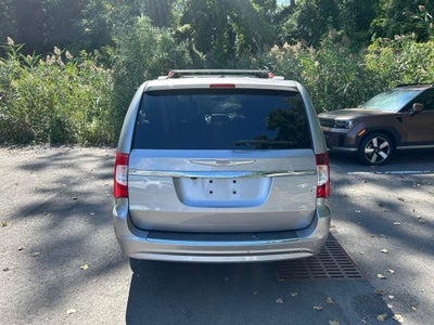 2013 Chrysler Town & Country Touring