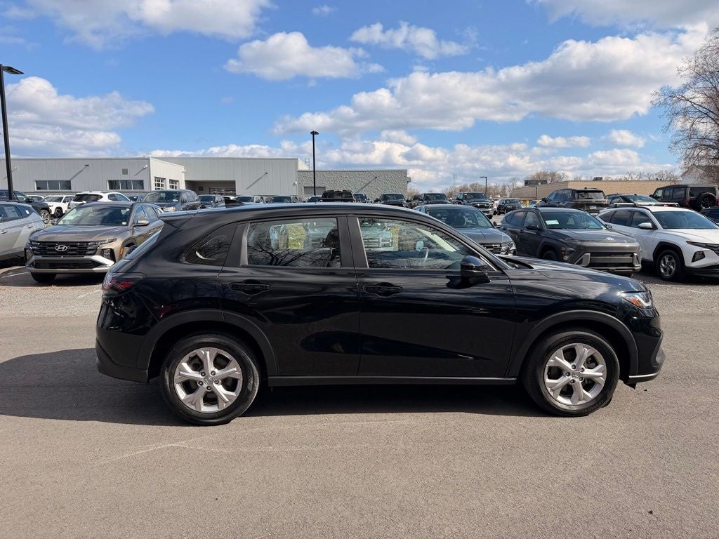 2025 Honda HR-V LX