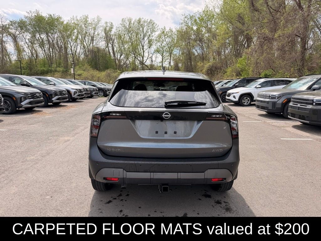 2025 Nissan Kicks SV