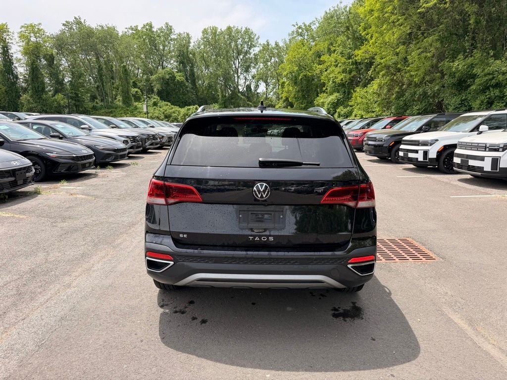 2024 Volkswagen Taos 1.5T SE