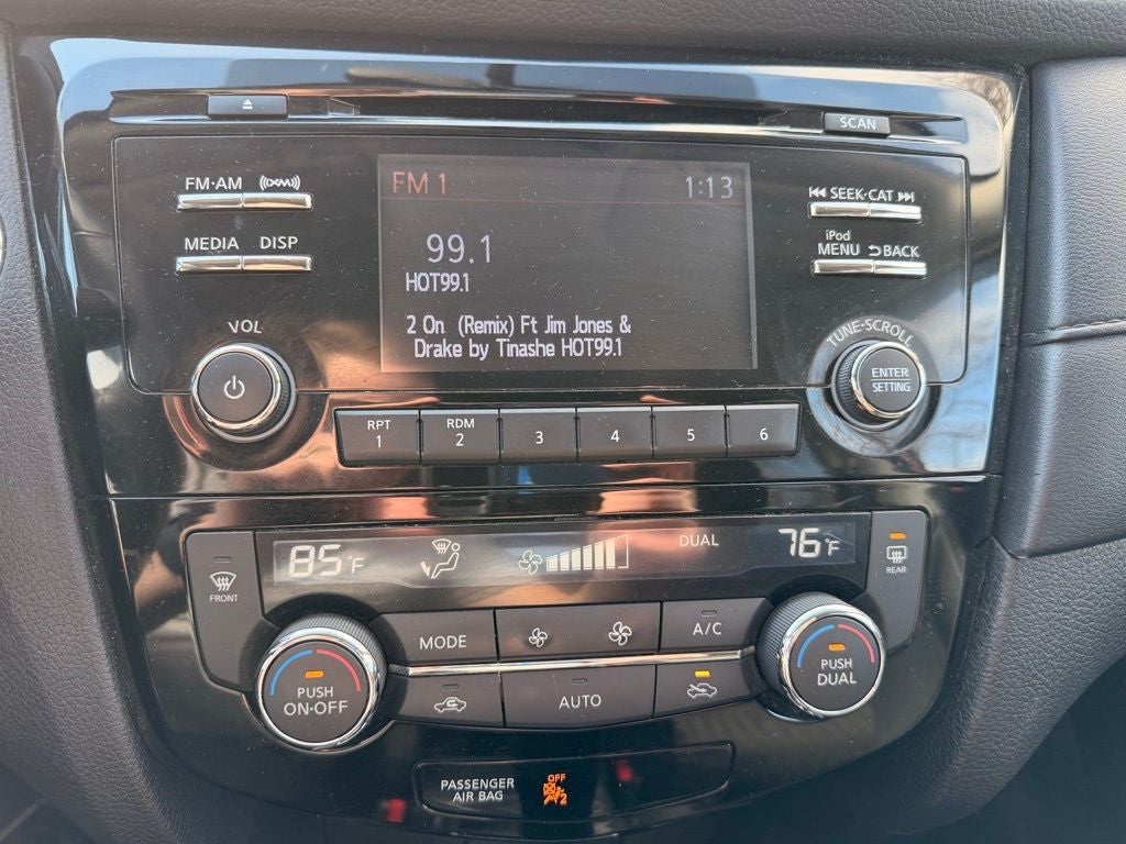 2017 Nissan Rogue SV