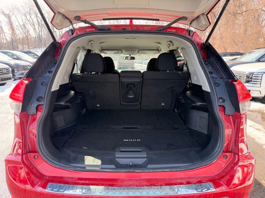 2017 Nissan Rogue SV