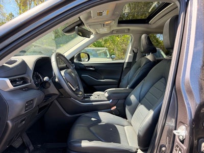 2024 Toyota Highlander XLE