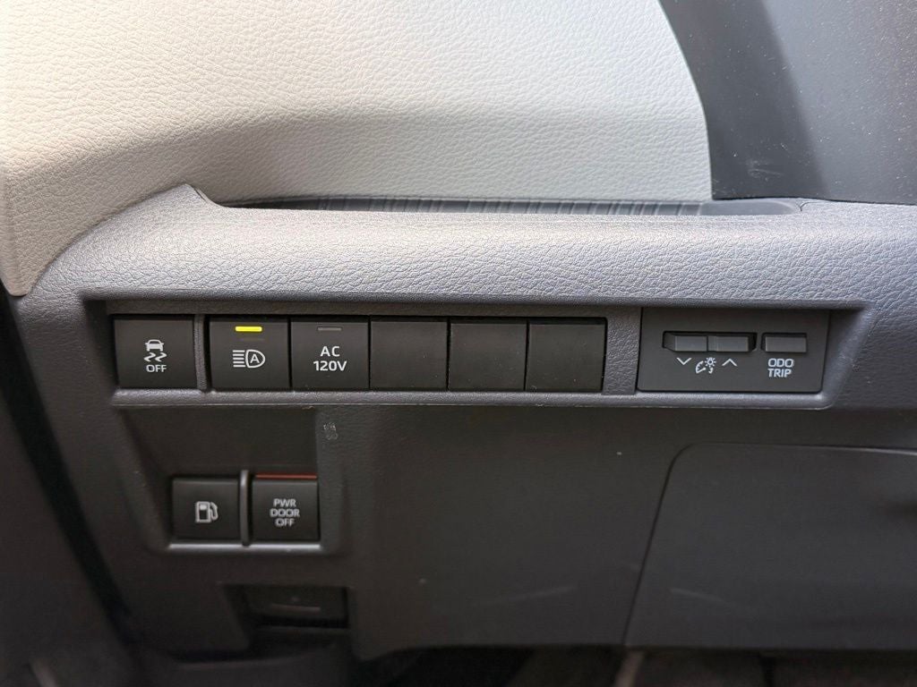 2022 Toyota Sienna Limited 7 Passenger