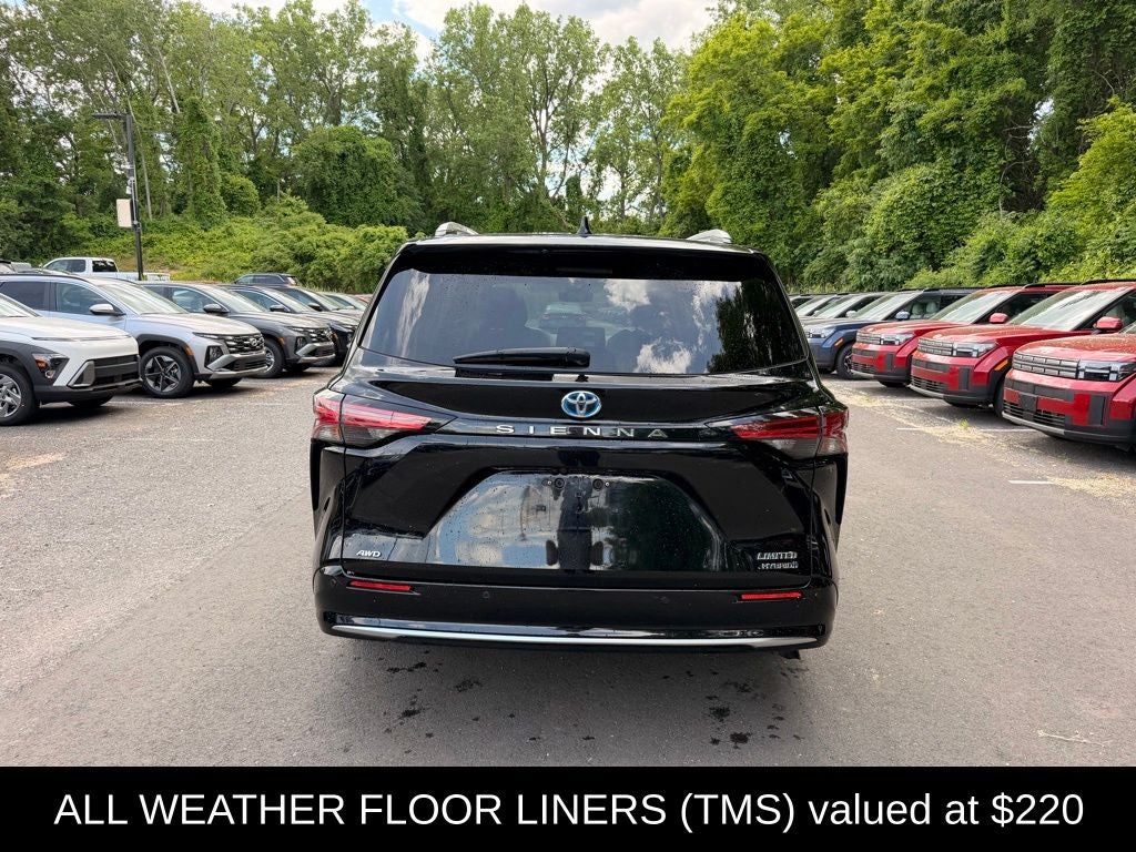 2022 Toyota Sienna Limited 7 Passenger