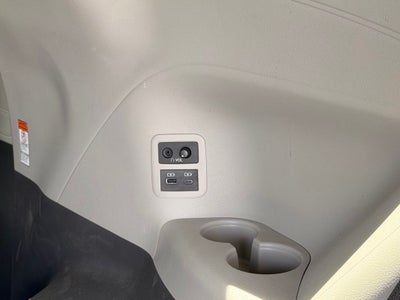 2022 Toyota Sienna Limited 7 Passenger