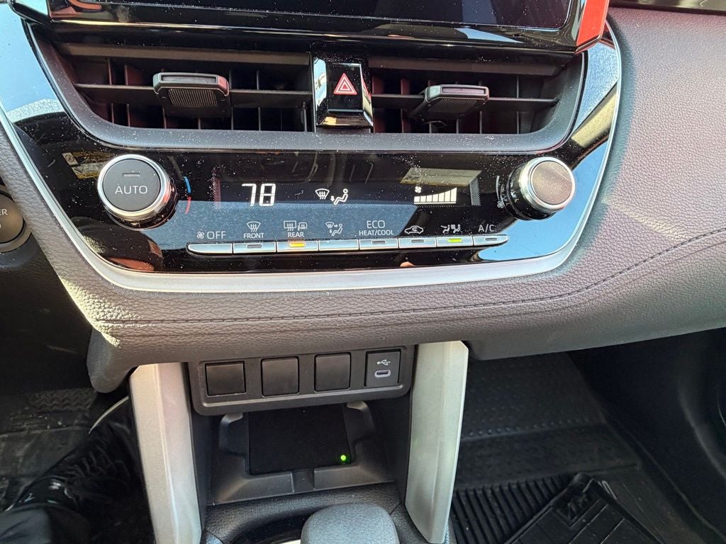 2024 Toyota Corolla Cross Hybrid SE