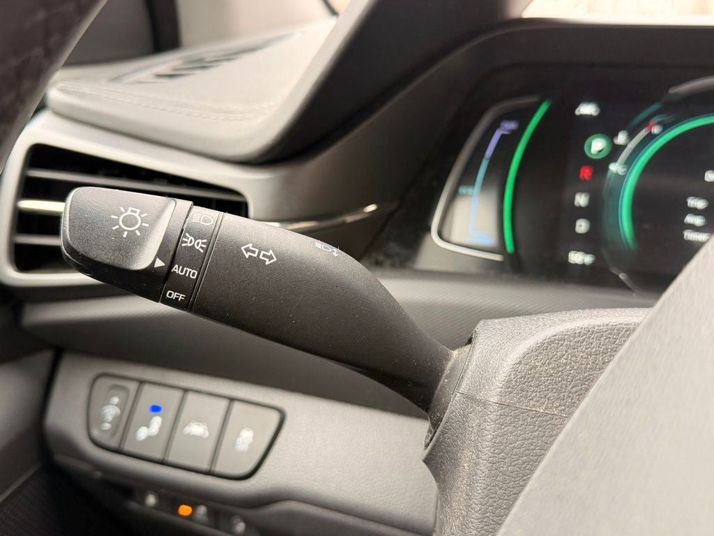 2022 Hyundai Ioniq Plug-In Hybrid SEL