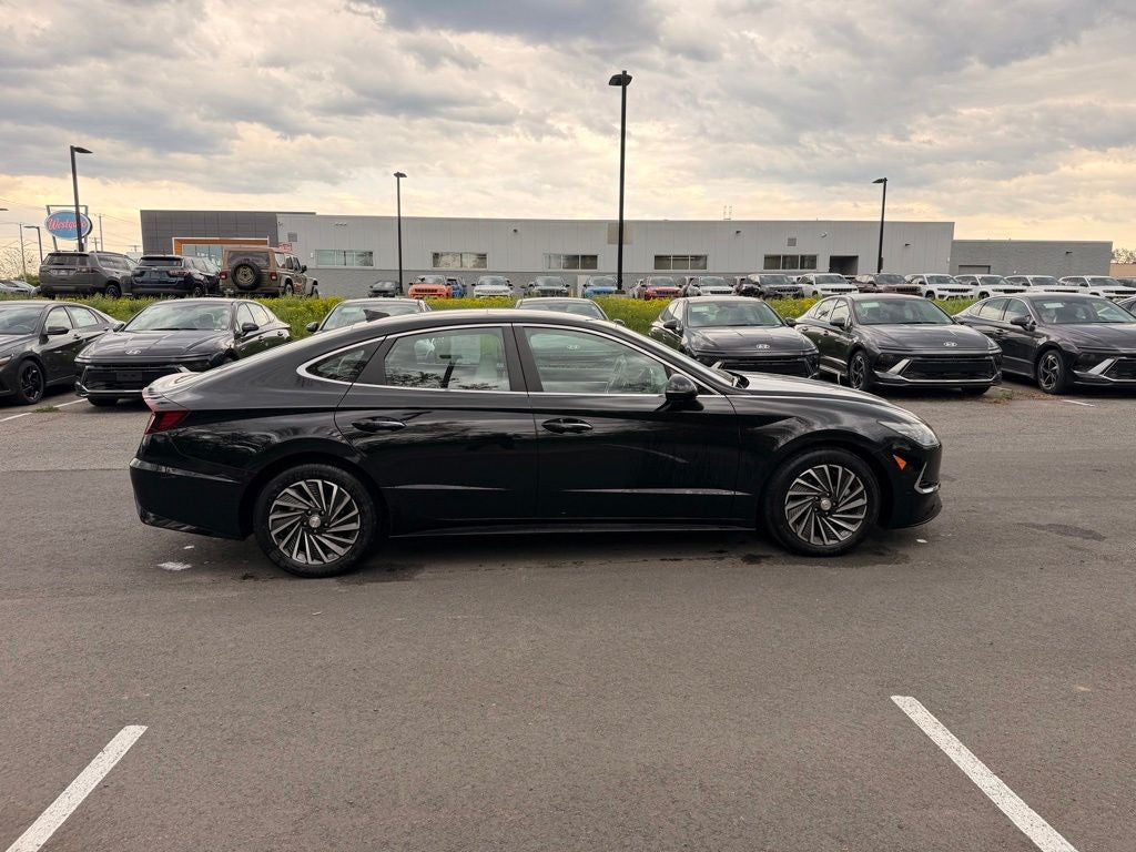 2022 Hyundai Sonata Hybrid Limited