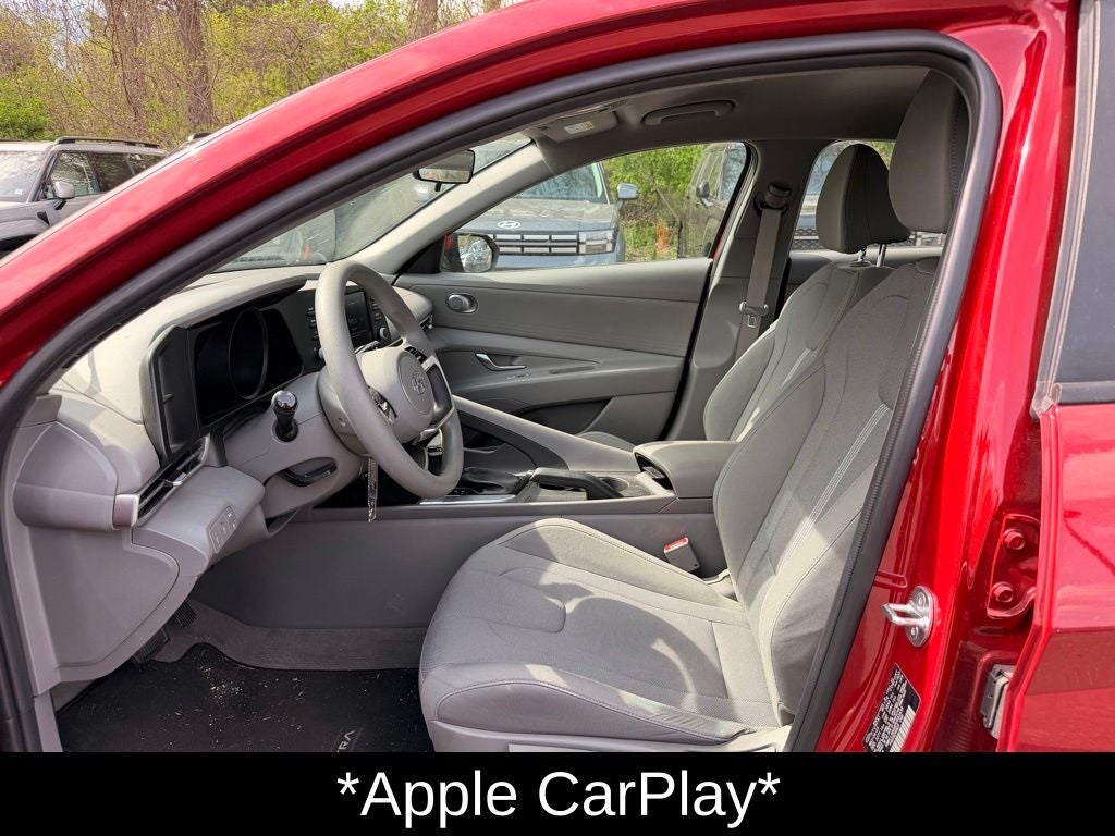 2023 Hyundai Elantra SE