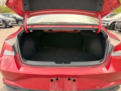 2023 Hyundai Elantra SE
