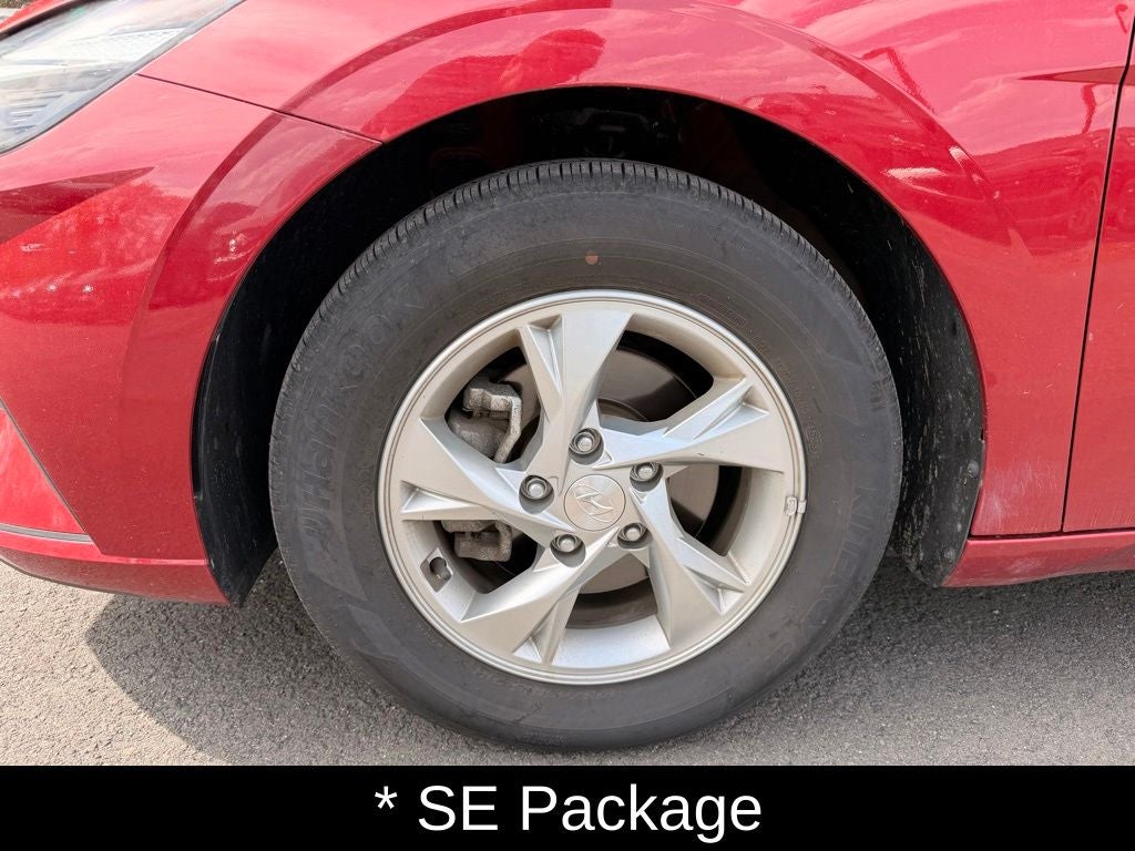 2023 Hyundai Elantra SE