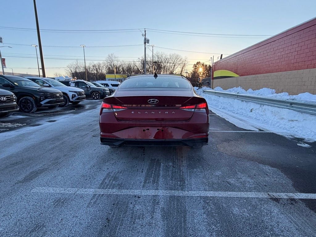 2023 Hyundai Elantra SEL