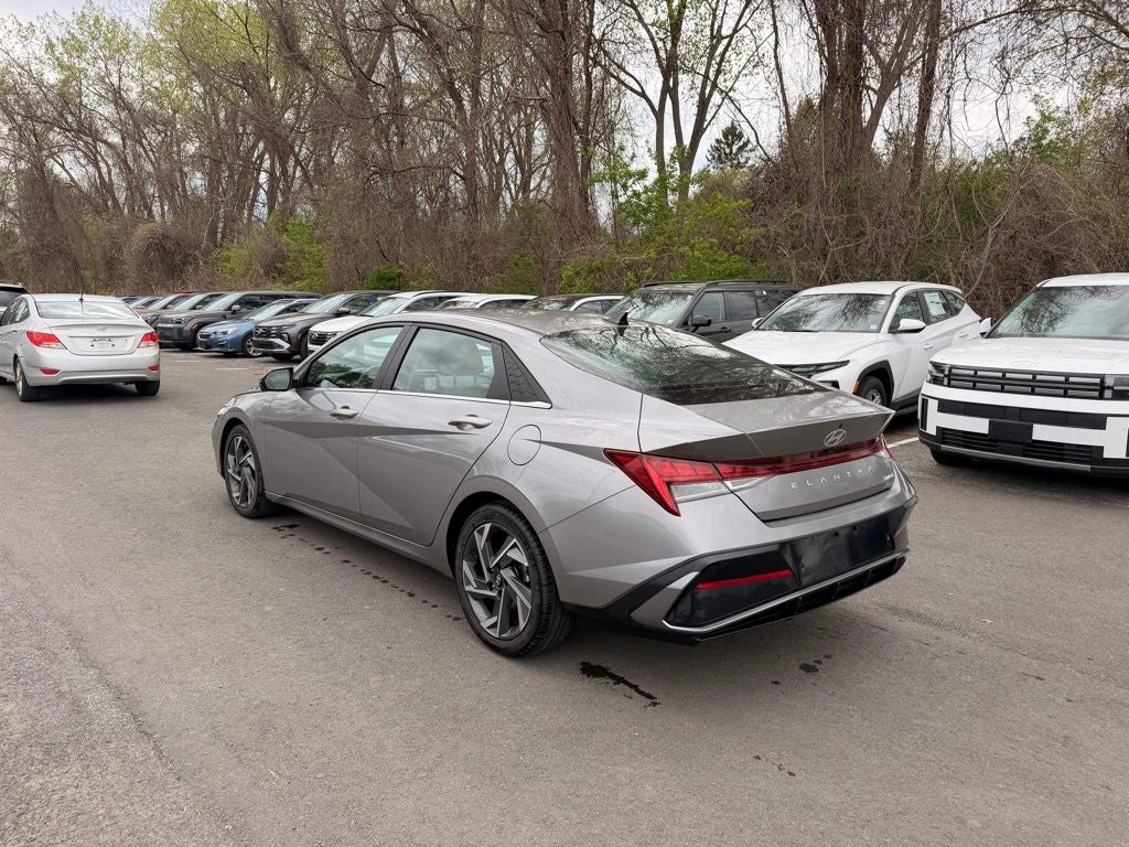 2024 Hyundai Elantra Limited