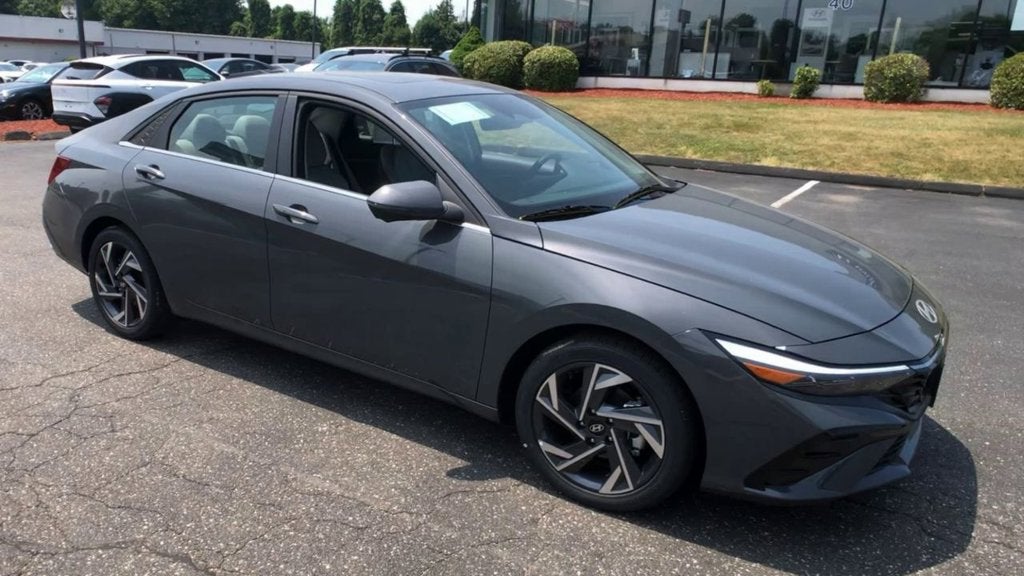 2025 Hyundai Elantra Limited