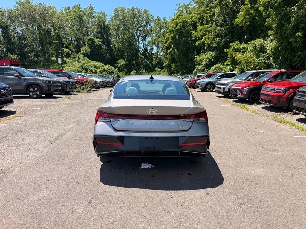 2025 Hyundai Elantra Limited