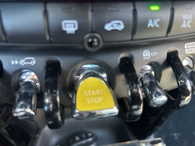 2022 MINI Cooper SE Electric Iconic