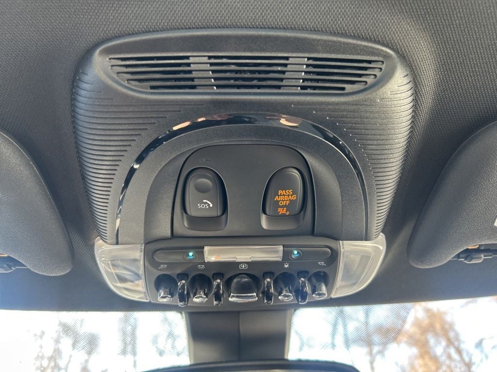 2022 MINI Cooper SE Electric Iconic