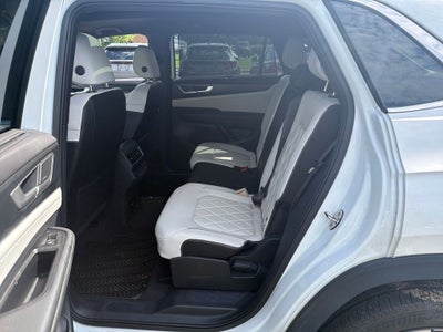 2024 Volkswagen Atlas Cross Sport 2.0T SEL Premium R-Line