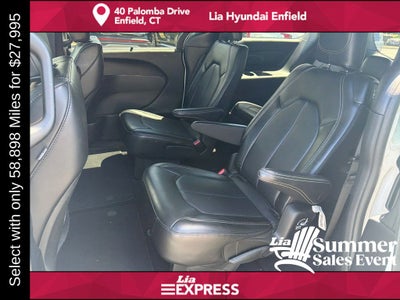 2025 Chrysler Pacifica Select