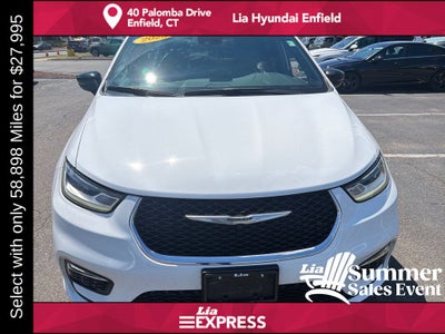 2025 Chrysler Pacifica Select