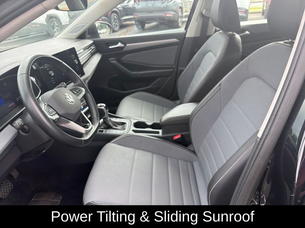 2025 Volkswagen Jetta 1.5T SE