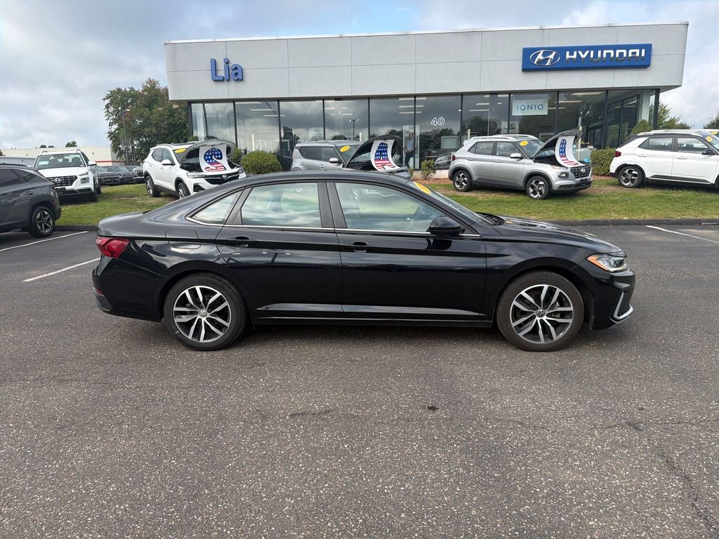 2025 Volkswagen Jetta 1.5T SE