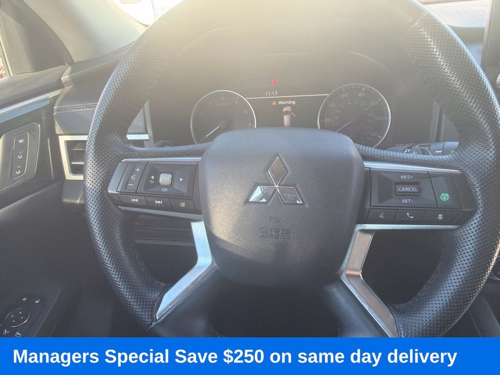 2022 Mitsubishi Outlander SEL