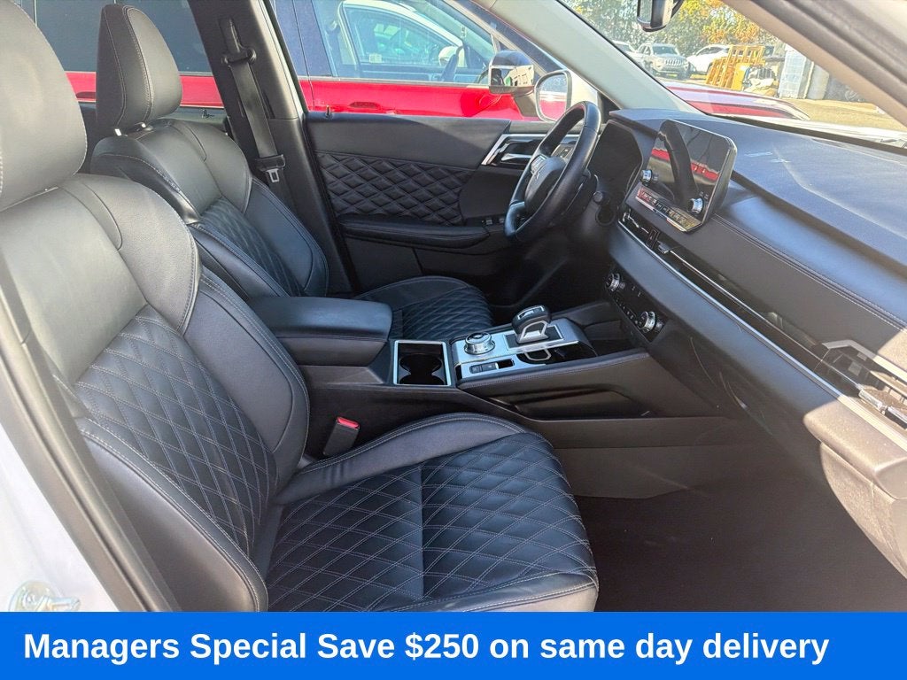 2022 Mitsubishi Outlander SEL