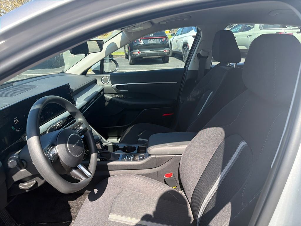 2025 Hyundai Sonata SE