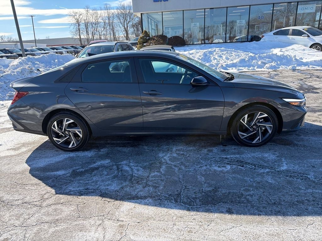 2025 Hyundai Elantra Hybrid SEL Sport