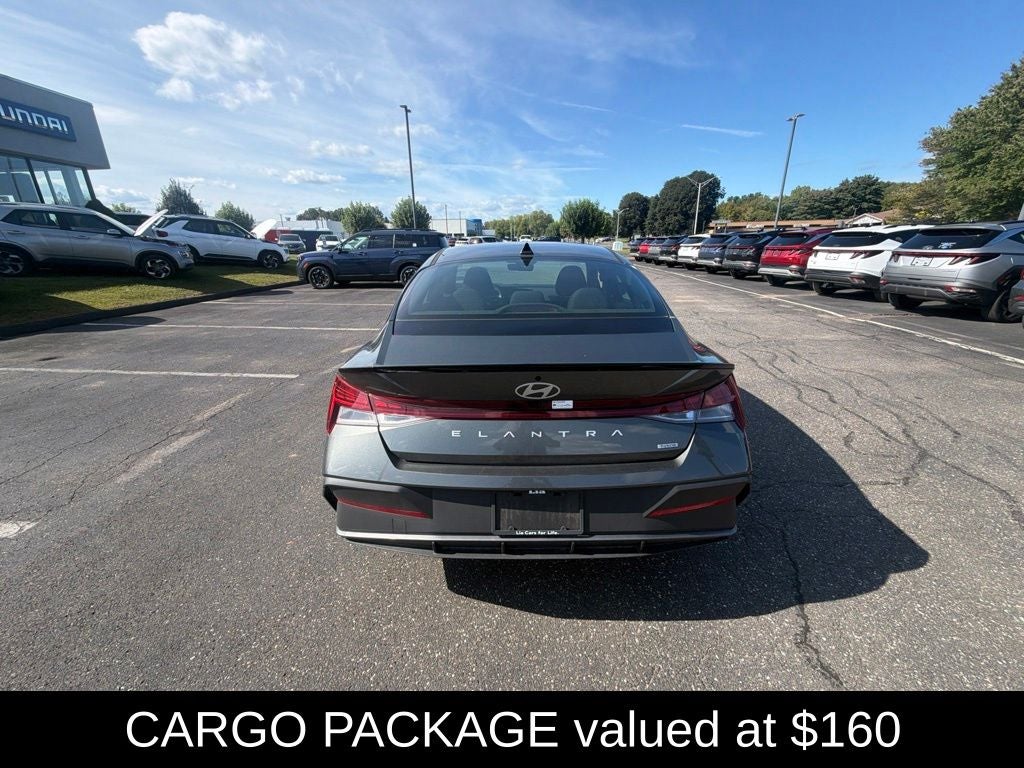 2025 Hyundai Elantra Hybrid SEL Sport