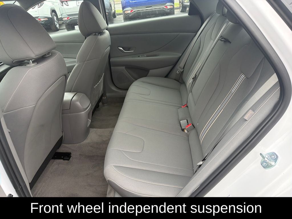 2025 Hyundai Elantra SEL Convenience