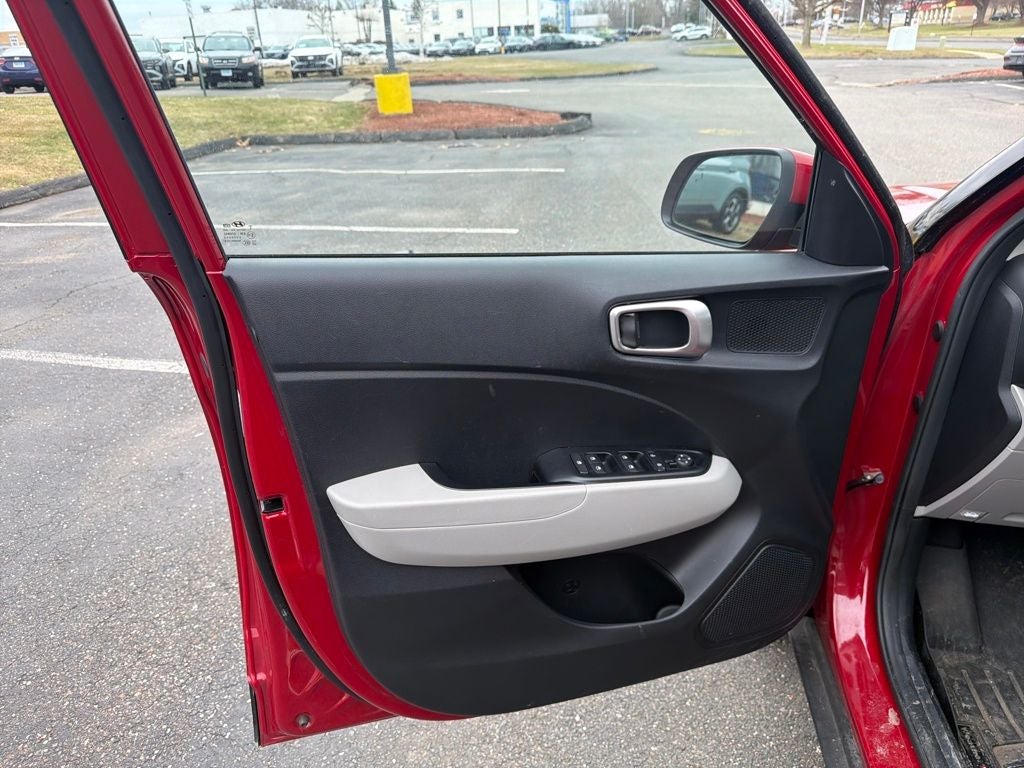 2023 Hyundai Venue SEL