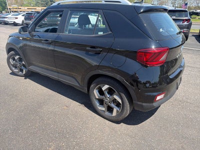 2025 Hyundai Venue SEL