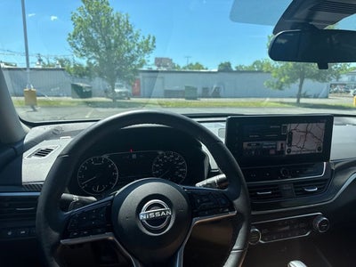 2024 Nissan Altima 2.0 SR