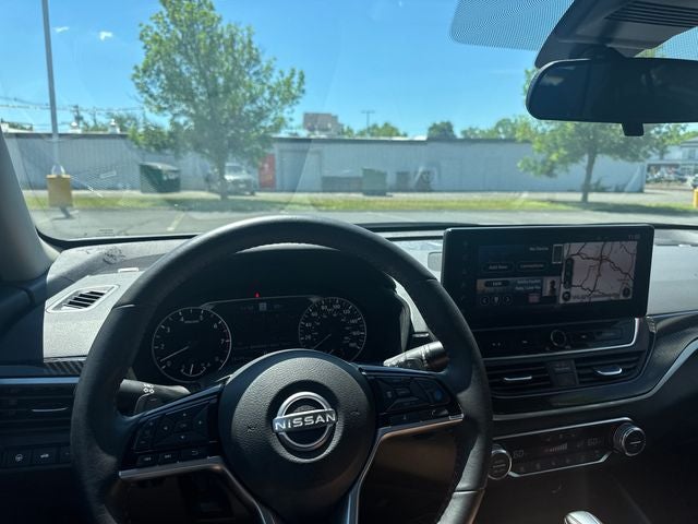 2024 Nissan Altima 2.0 SR