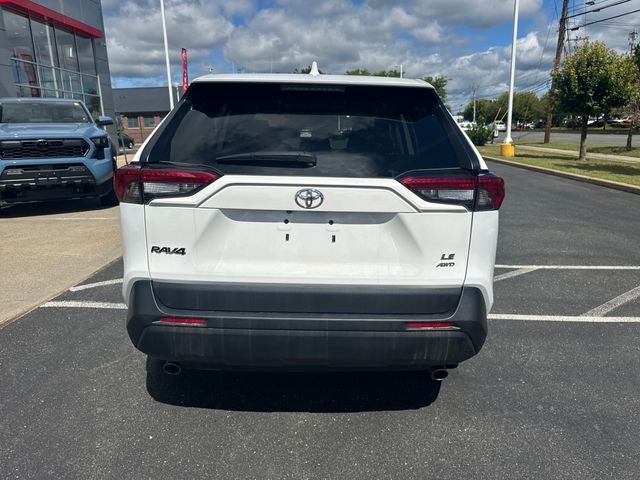 2023 Toyota RAV4 LE