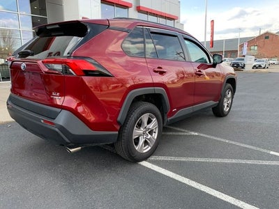 2022 Toyota RAV4 Hybrid XLE