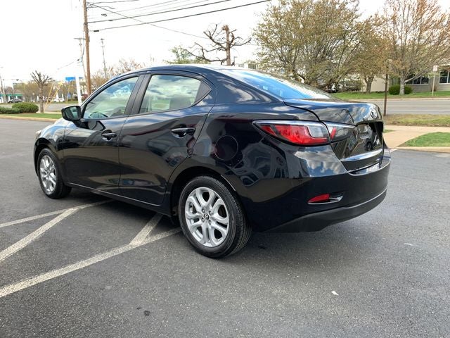 2017 Toyota Yaris iA Base