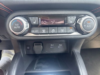 2024 Nissan Versa 1.6 SR