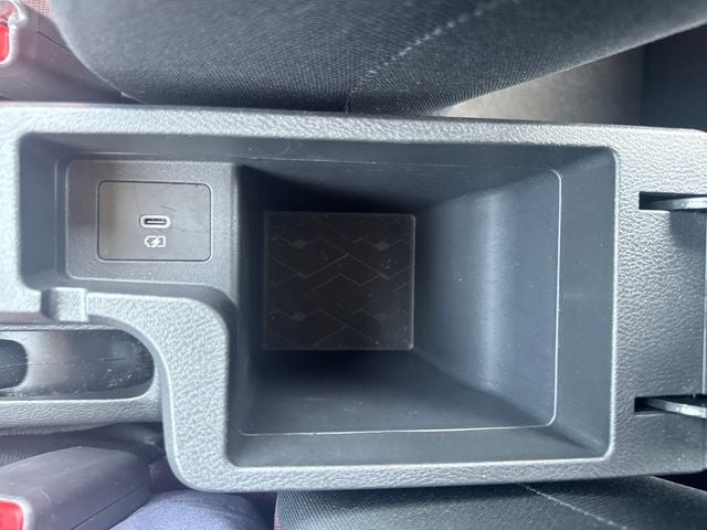 2024 Nissan Versa 1.6 SR