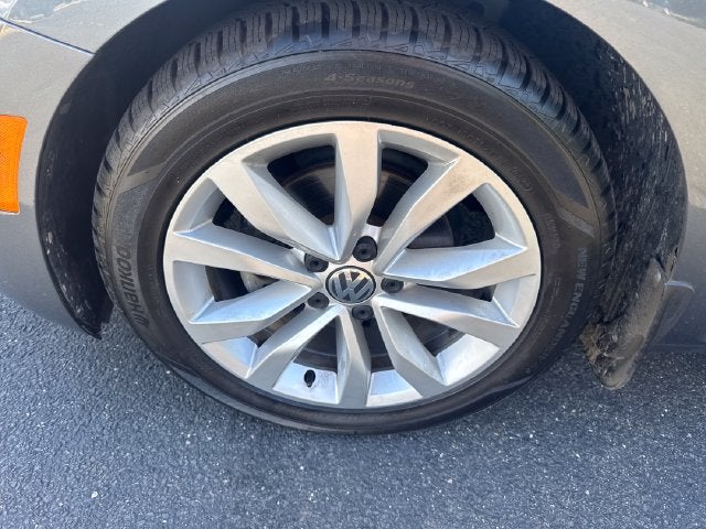 2017 Volkswagen Beetle 1.8T SE