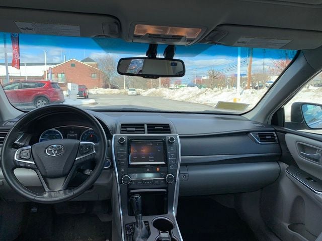 2017 Toyota Camry Hybrid XLE