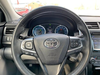 2017 Toyota Camry Hybrid XLE