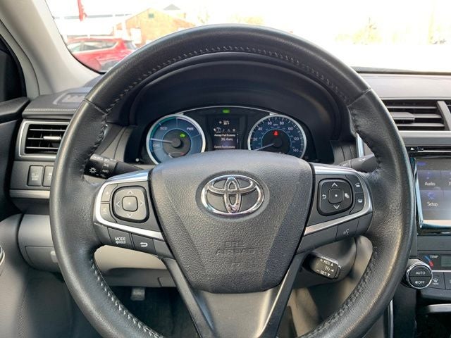 2017 Toyota Camry Hybrid XLE