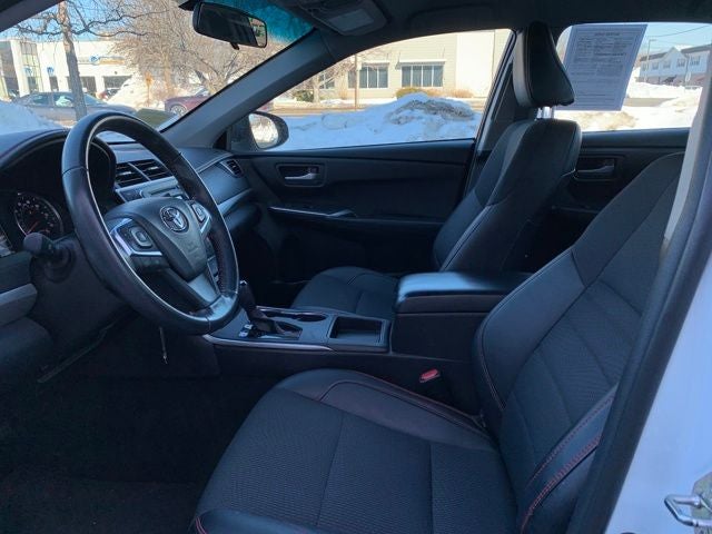 2016 Toyota Camry SE